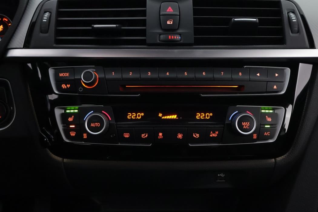 BMW 320 2019