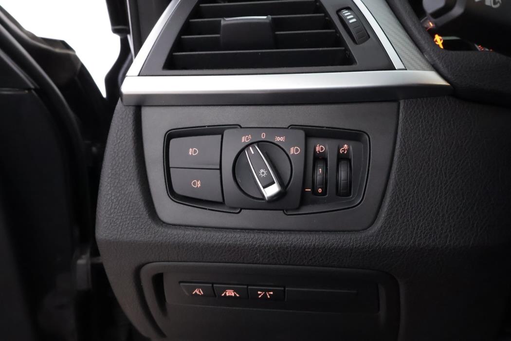 BMW 320 2019