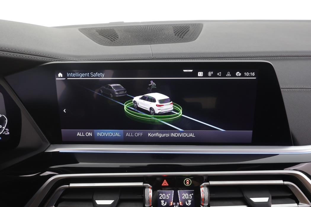 BMW X5 2021