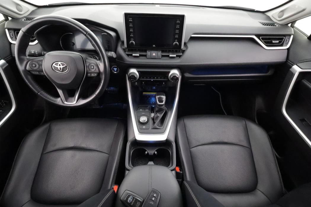 TOYOTA RAV4 2021