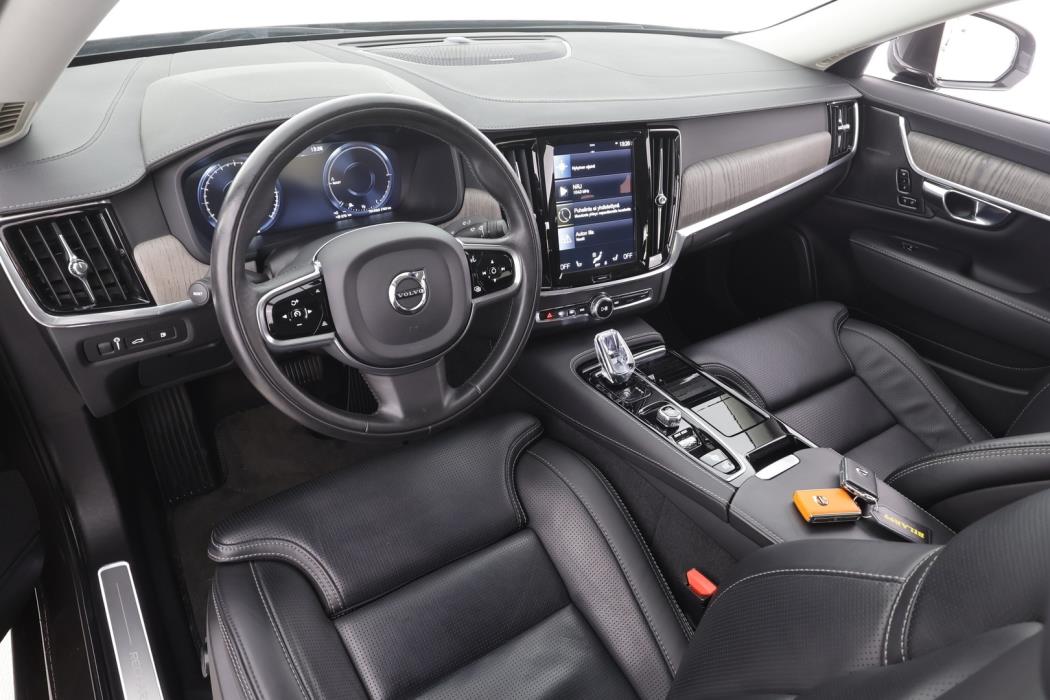 VOLVO S90 2021
