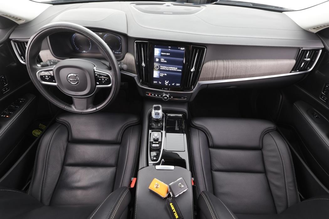 VOLVO S90 2021