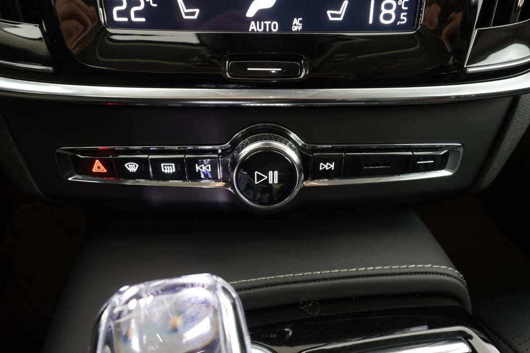 VOLVO S90 2021