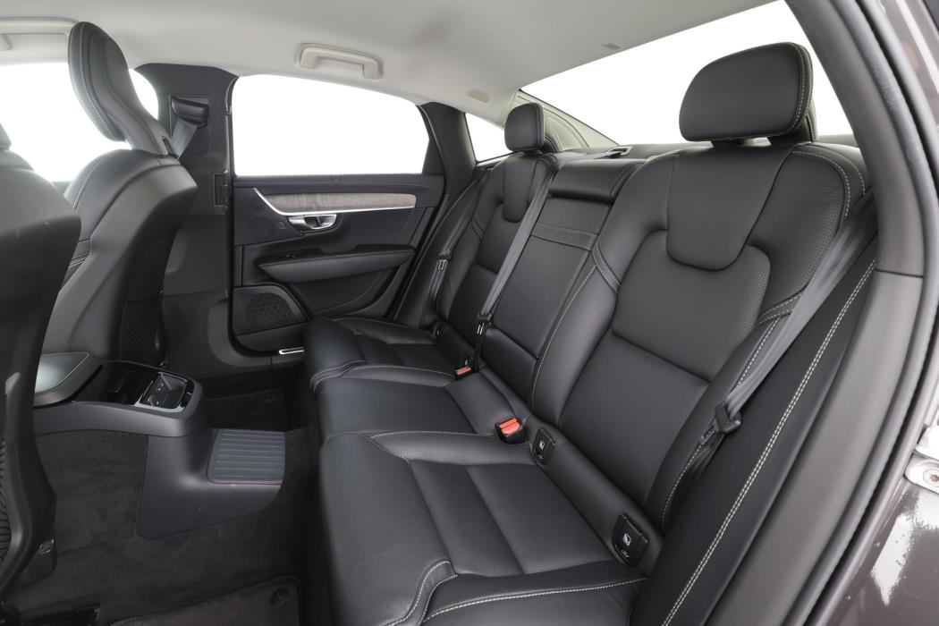 VOLVO S90 2021