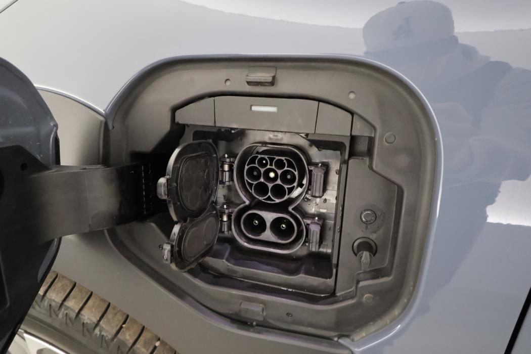 SUBARU Solterra 2023
