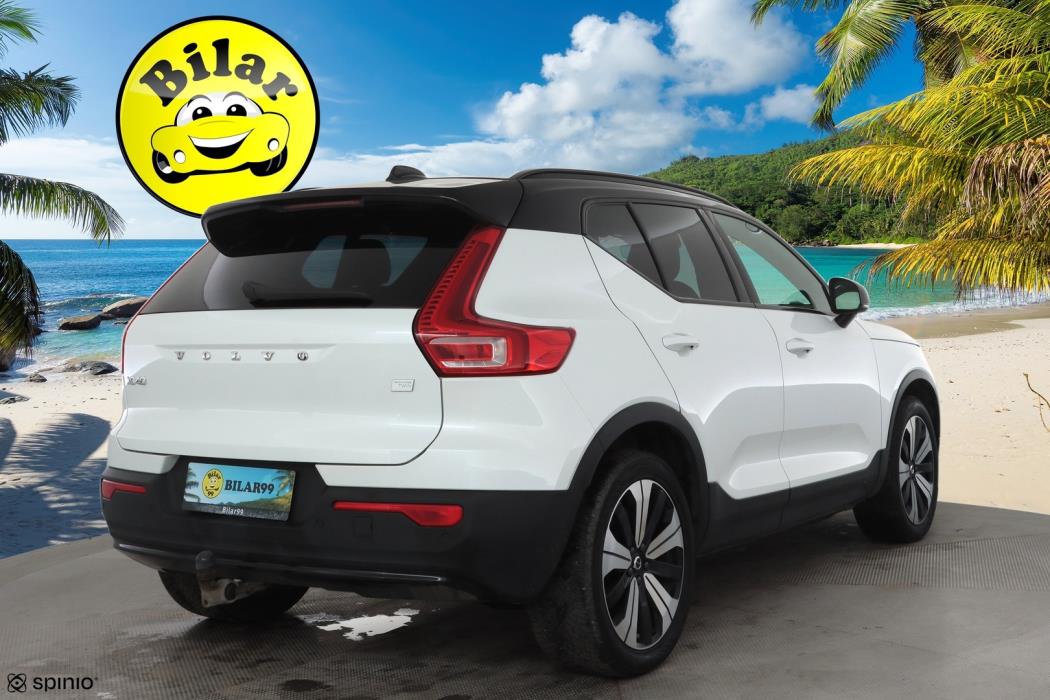 VOLVO XC40 2024