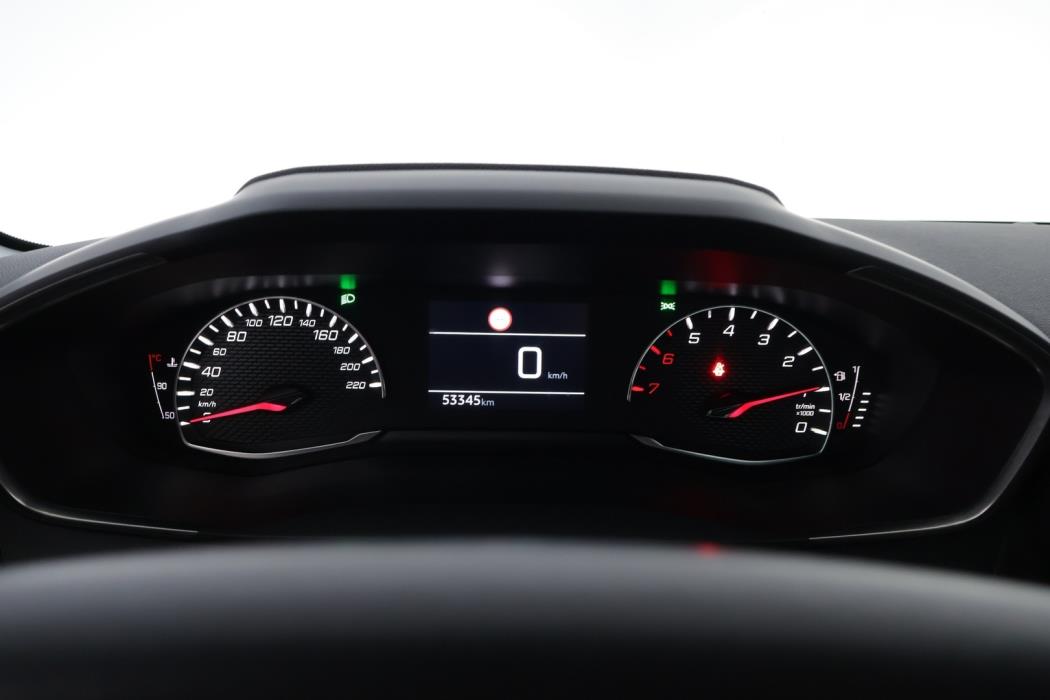 PEUGEOT 208 2021