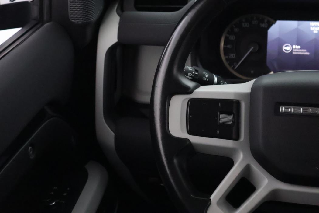 LAND ROVER Defender 2023