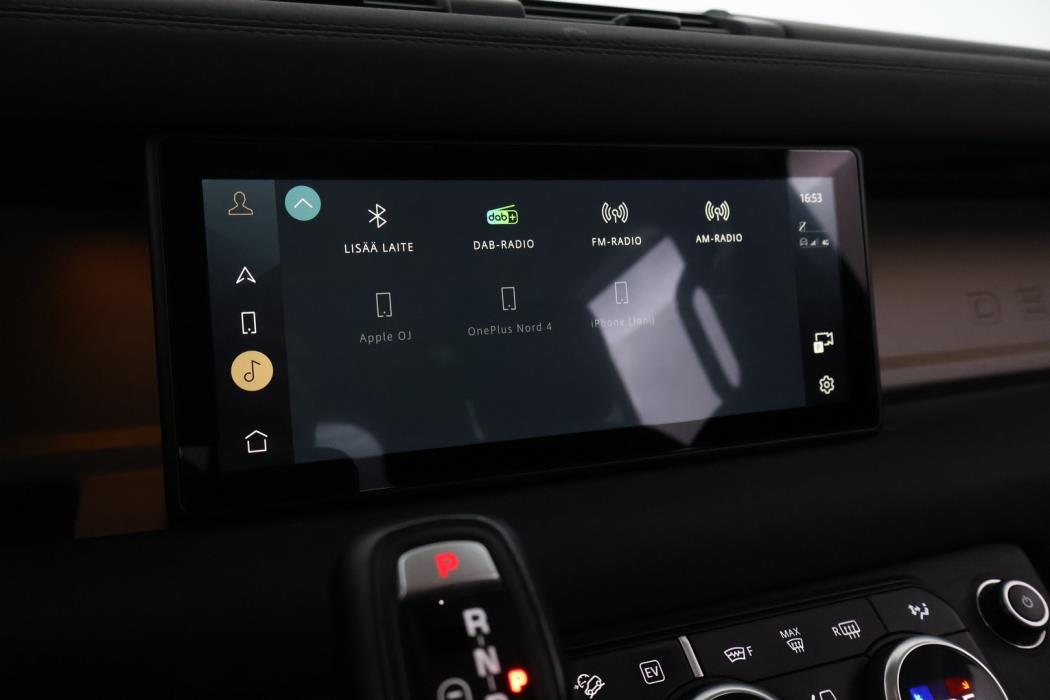 LAND ROVER Defender 2023