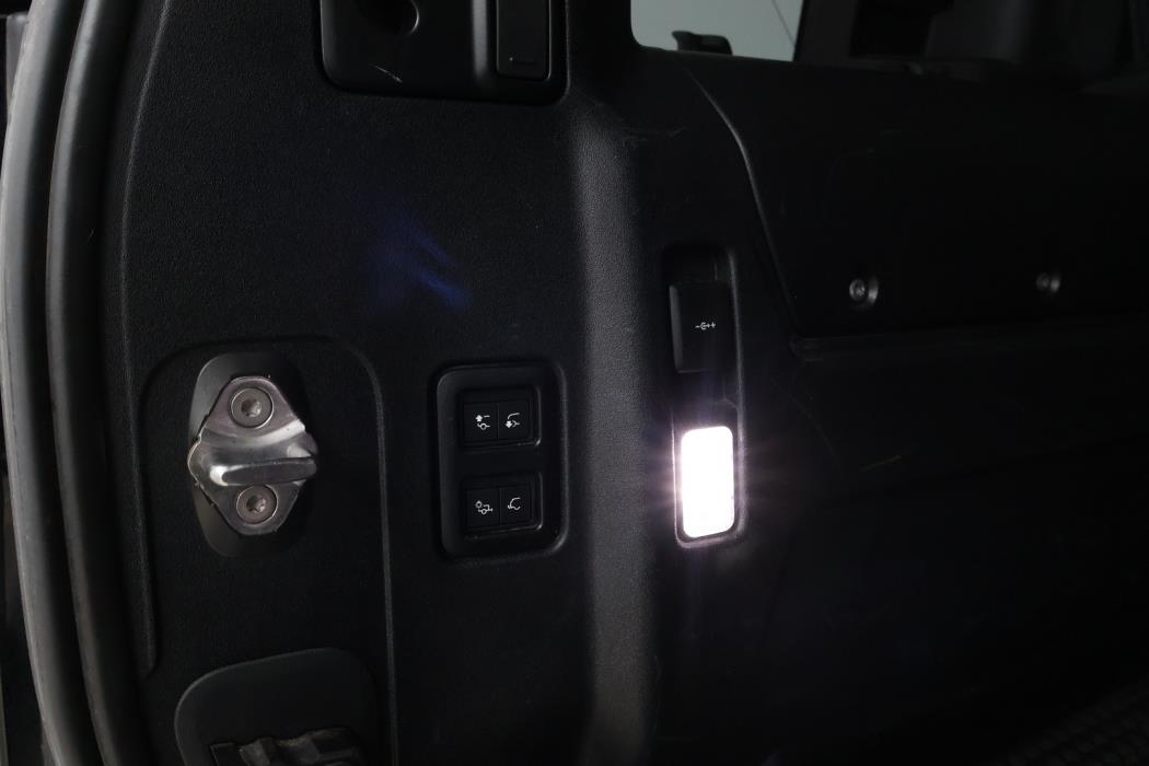 LAND ROVER Defender 2023