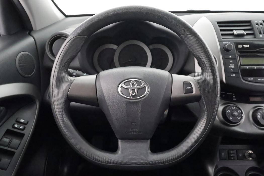 TOYOTA RAV4 2011