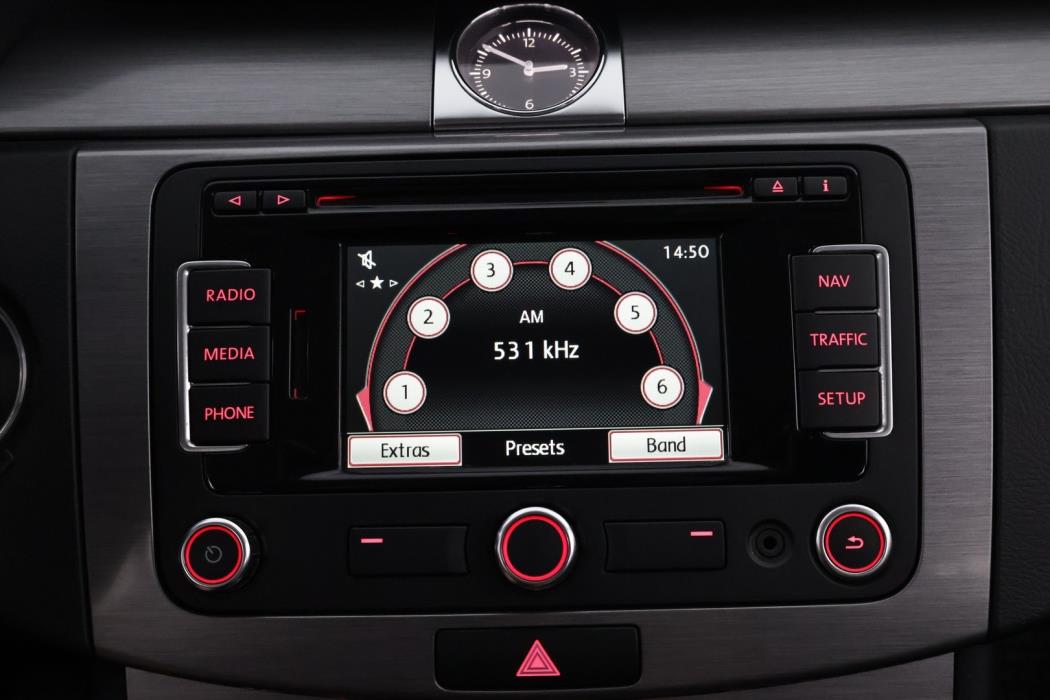 VOLKSWAGEN Passat 2013