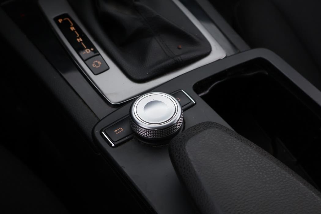 MERCEDES-BENZ C 2010