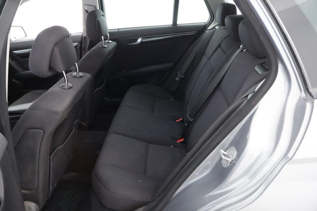 MERCEDES-BENZ C 2010