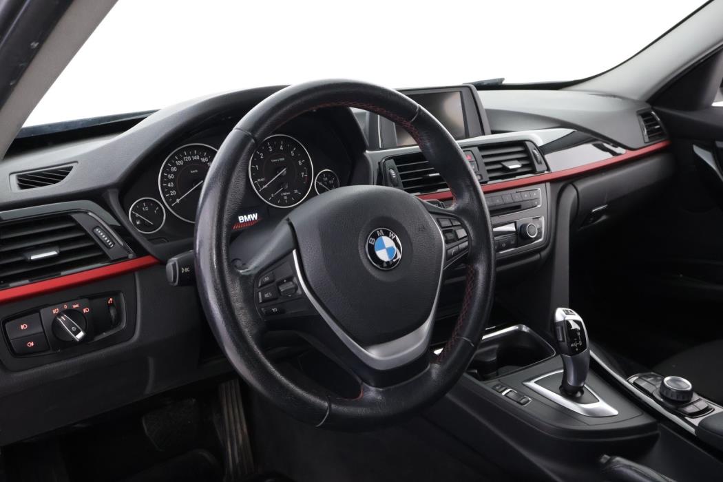 BMW 320 2015