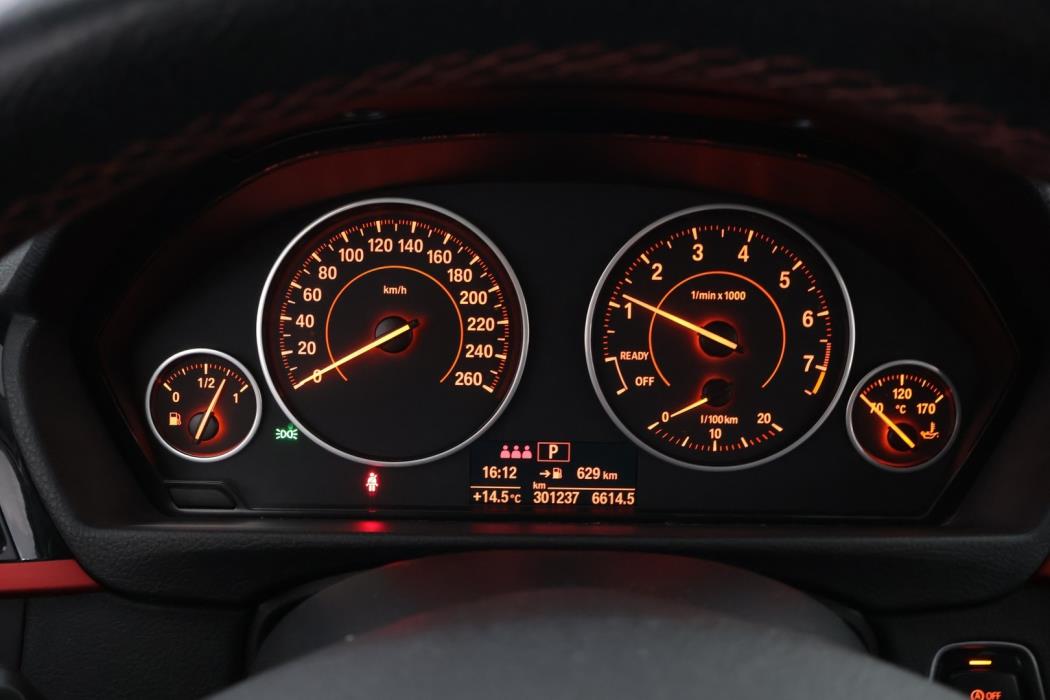 BMW 320 2015