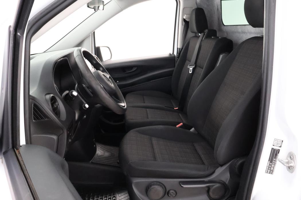 MERCEDES-BENZ Vito 2016