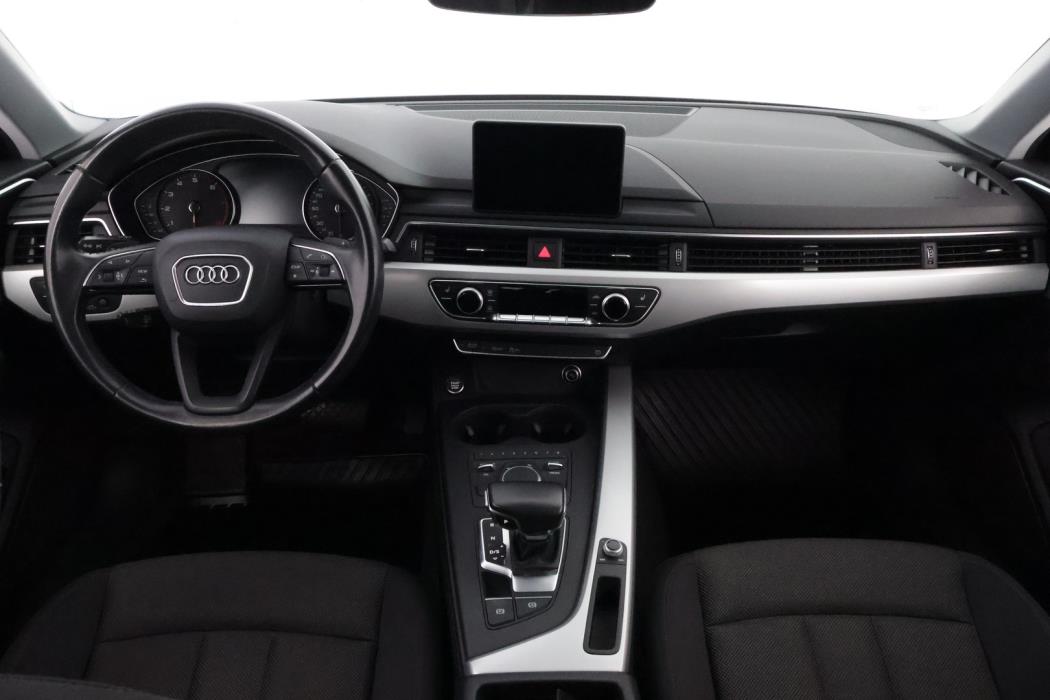 AUDI A4 2018