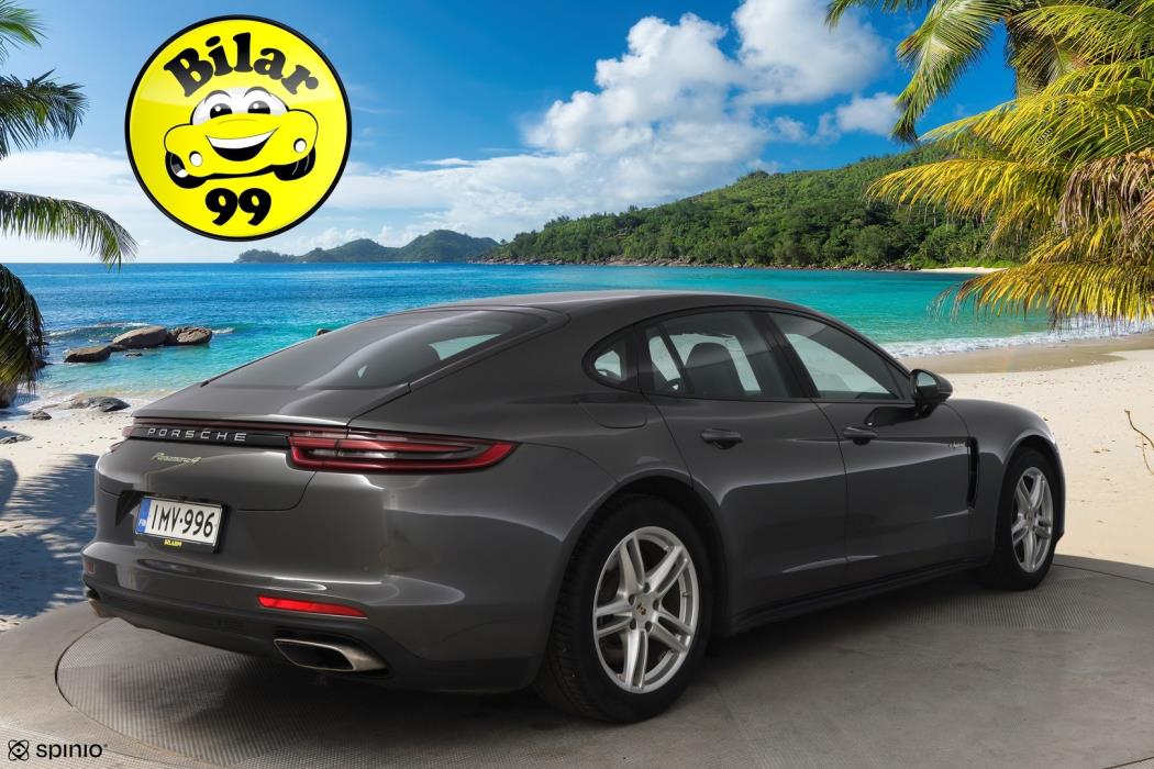 PORSCHE Panamera 2017