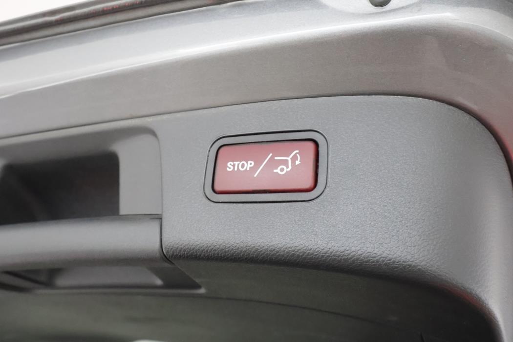 MERCEDES-BENZ GLA 2015