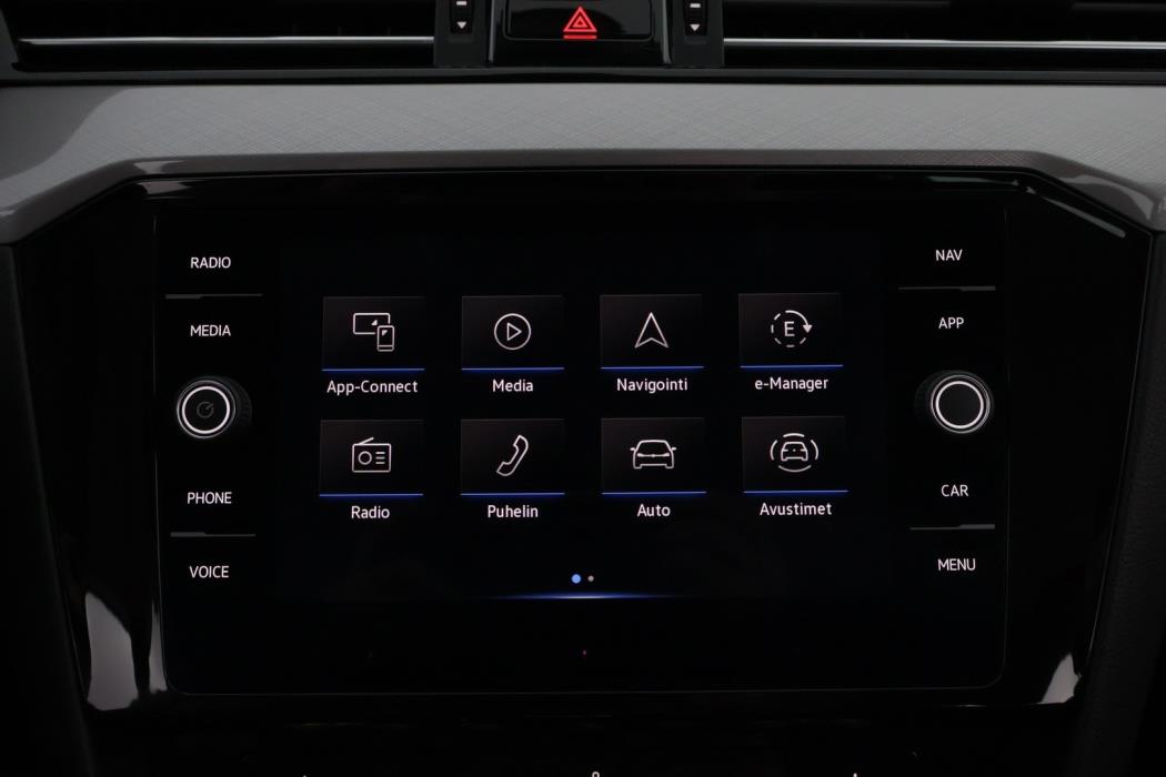 VOLKSWAGEN Passat 2022