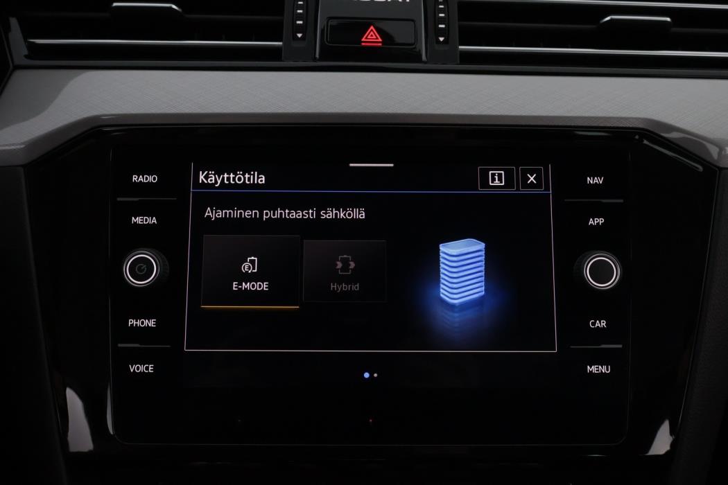 VOLKSWAGEN Passat 2022