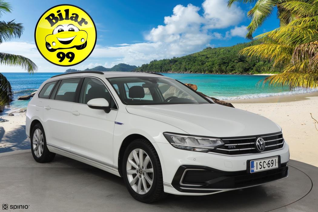 VOLKSWAGEN Passat 2022