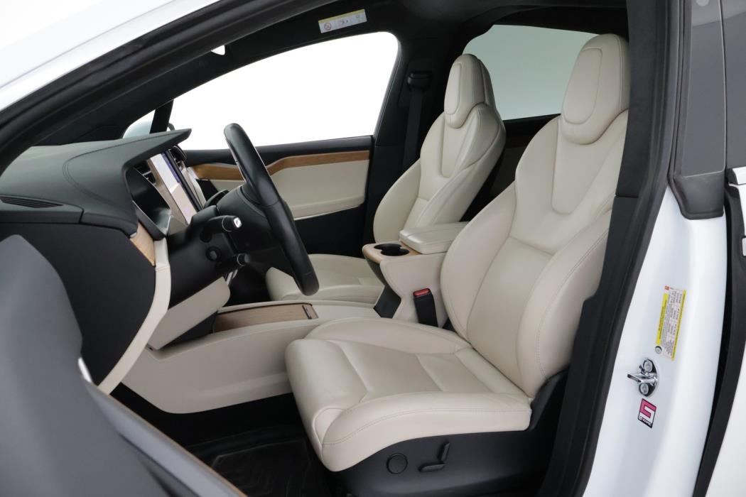 TESLA Model X 2019
