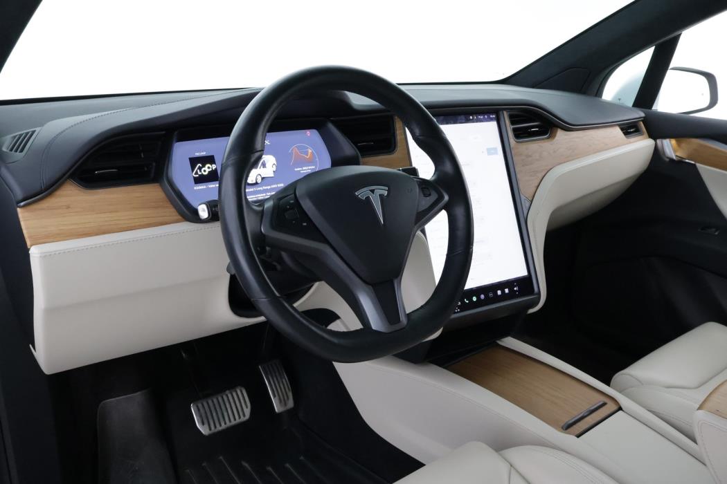 TESLA Model X 2019