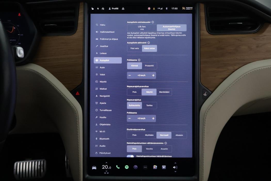 TESLA Model X 2019