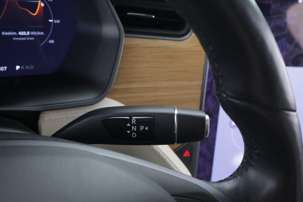 TESLA Model X 2019