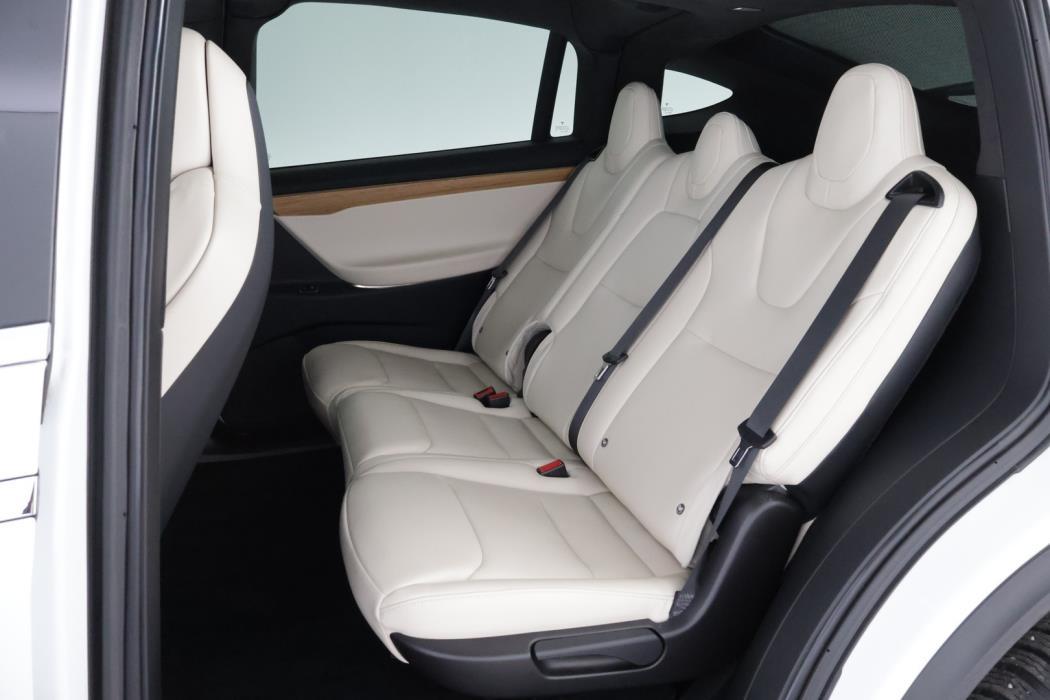 TESLA Model X 2019