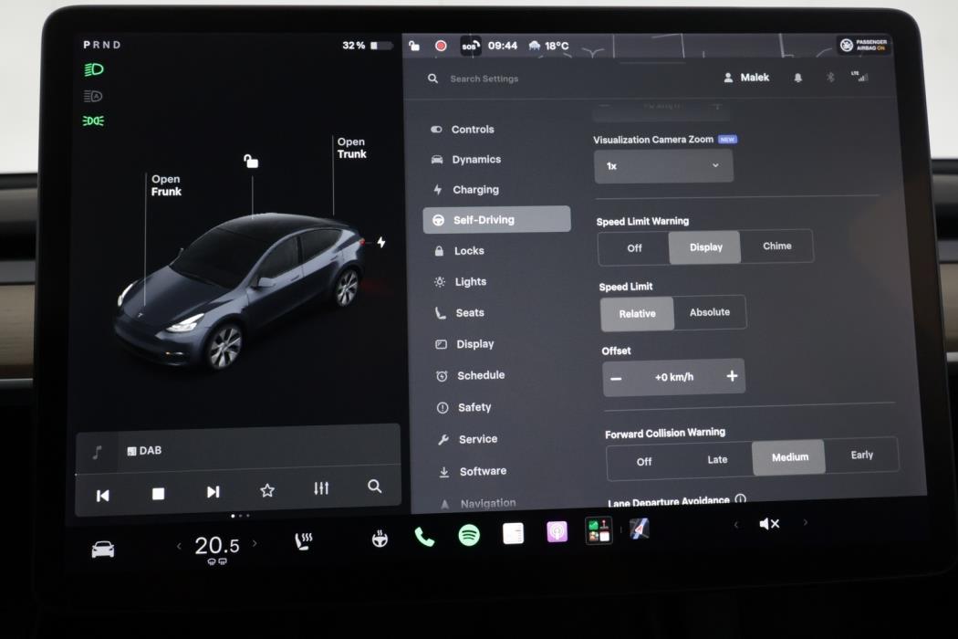 TESLA Model Y 2021
