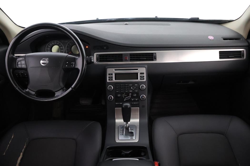 VOLVO V70 2008