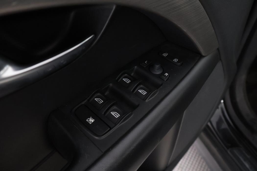 VOLVO V70 2008