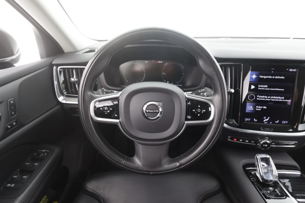 VOLVO V60 2021