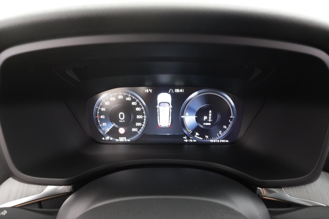 VOLVO V60 2021