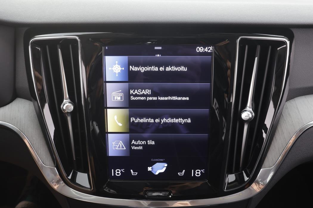 VOLVO V60 2021