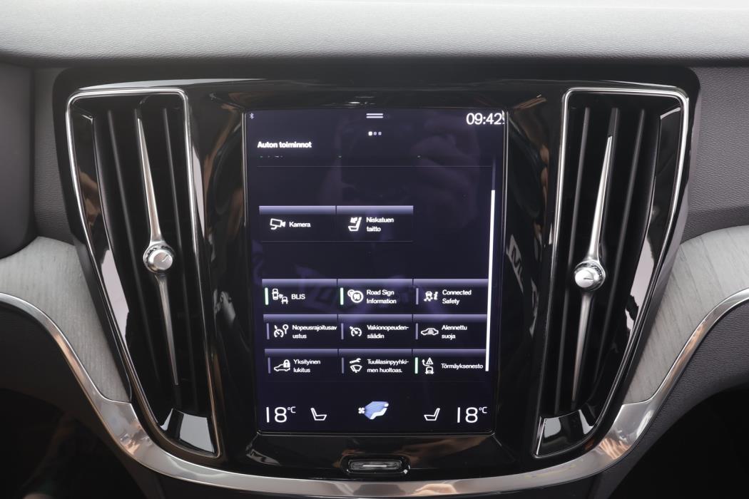 VOLVO V60 2021