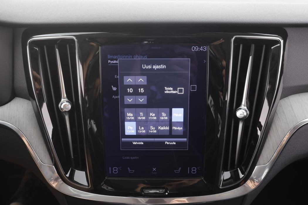 VOLVO V60 2021