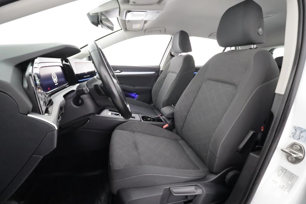 VOLKSWAGEN Golf 2021