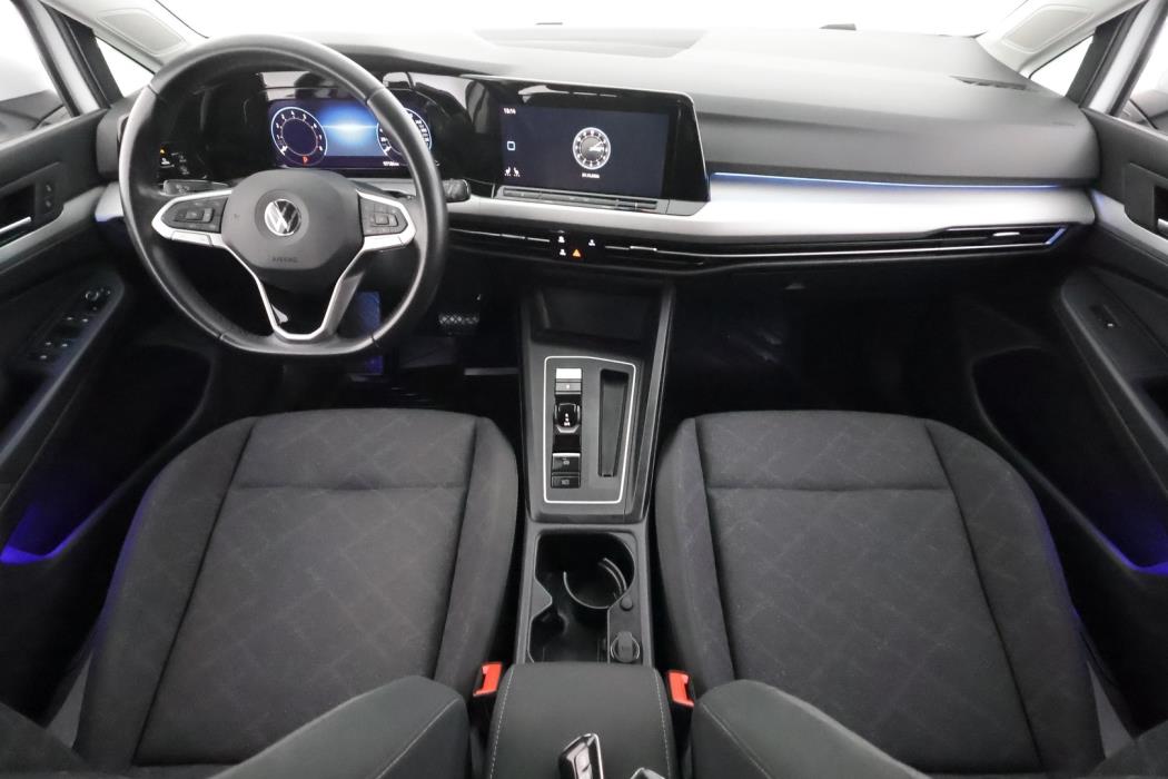 VOLKSWAGEN Golf 2021