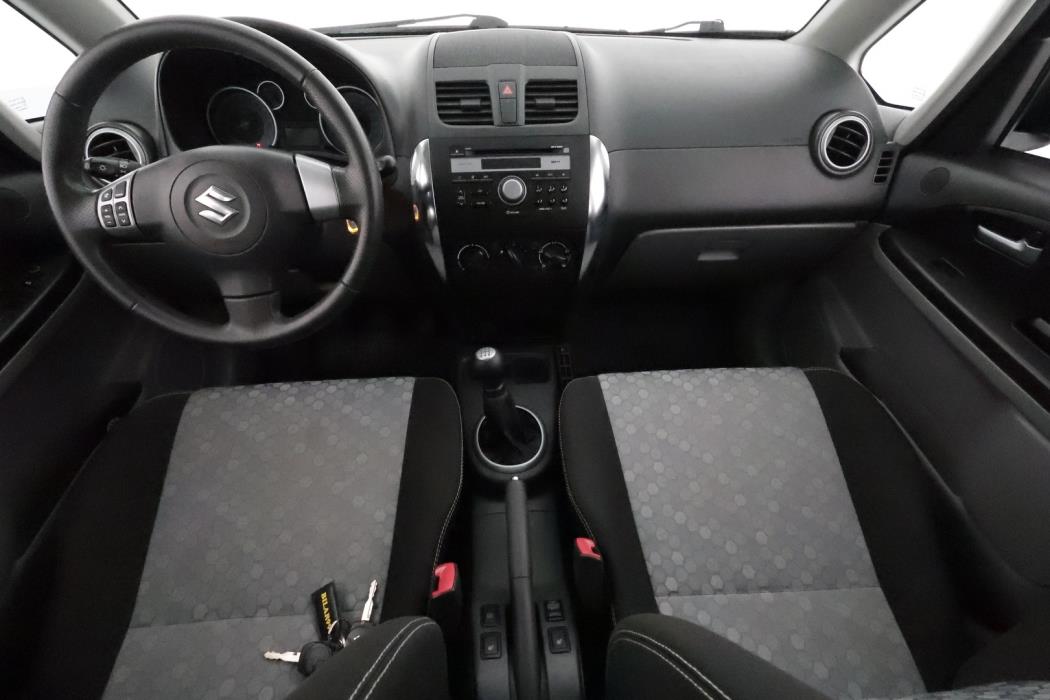 SUZUKI SX4 2013