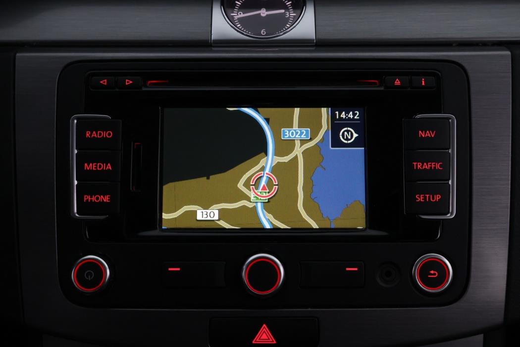 VOLKSWAGEN Passat 2014