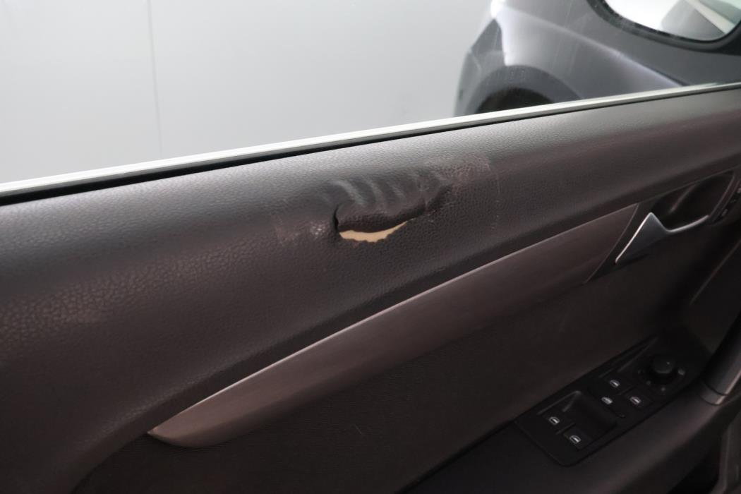 VOLKSWAGEN Passat 2014