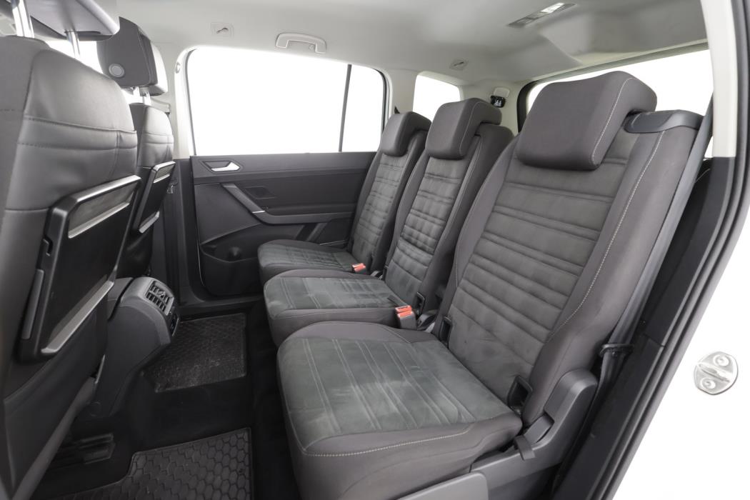 VOLKSWAGEN Touran 2017