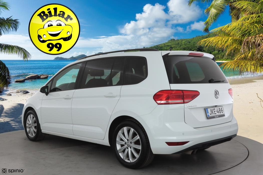 VOLKSWAGEN Touran 2017