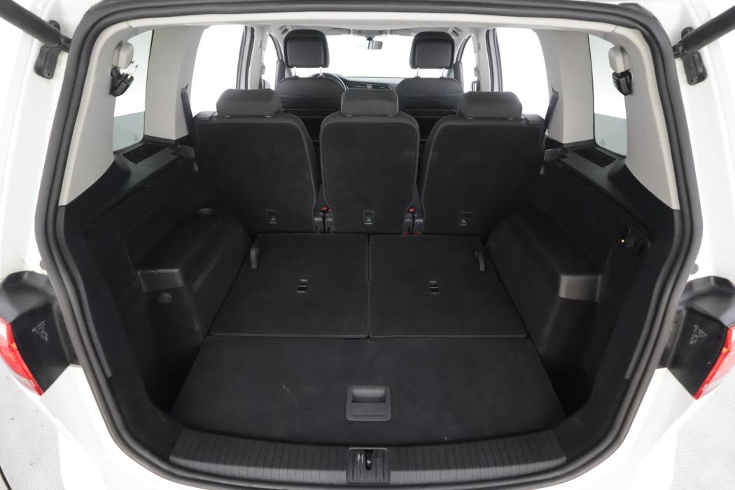VOLKSWAGEN Touran 2017