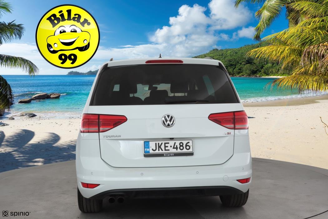 VOLKSWAGEN Touran 2017