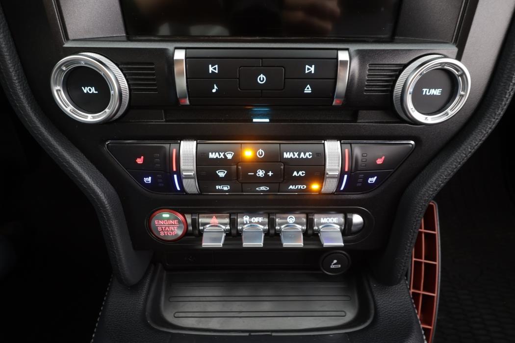 FORD Mustang 2019